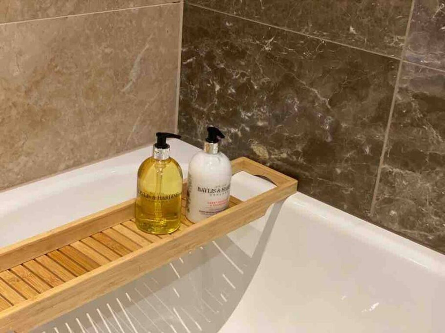 hen bath 2