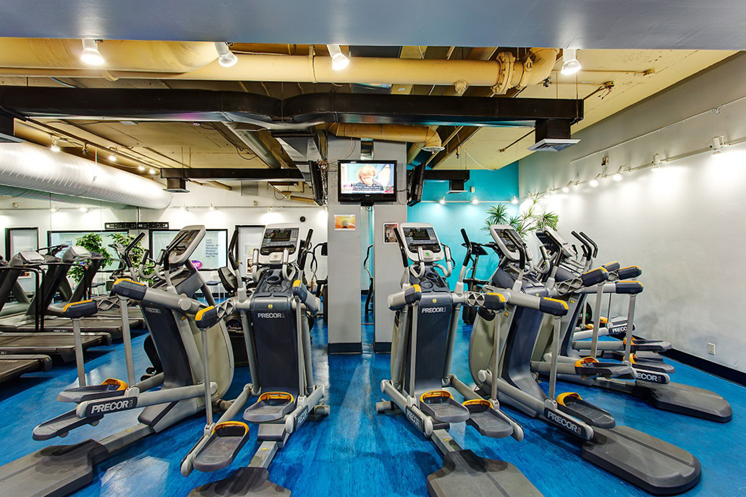 14.second gym photo