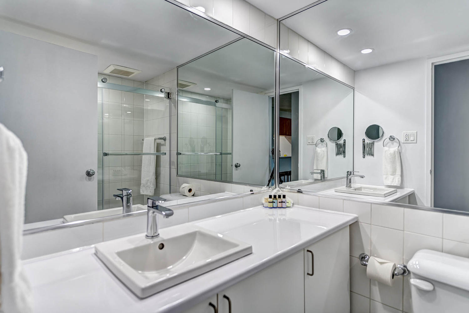 5.bathroom photo