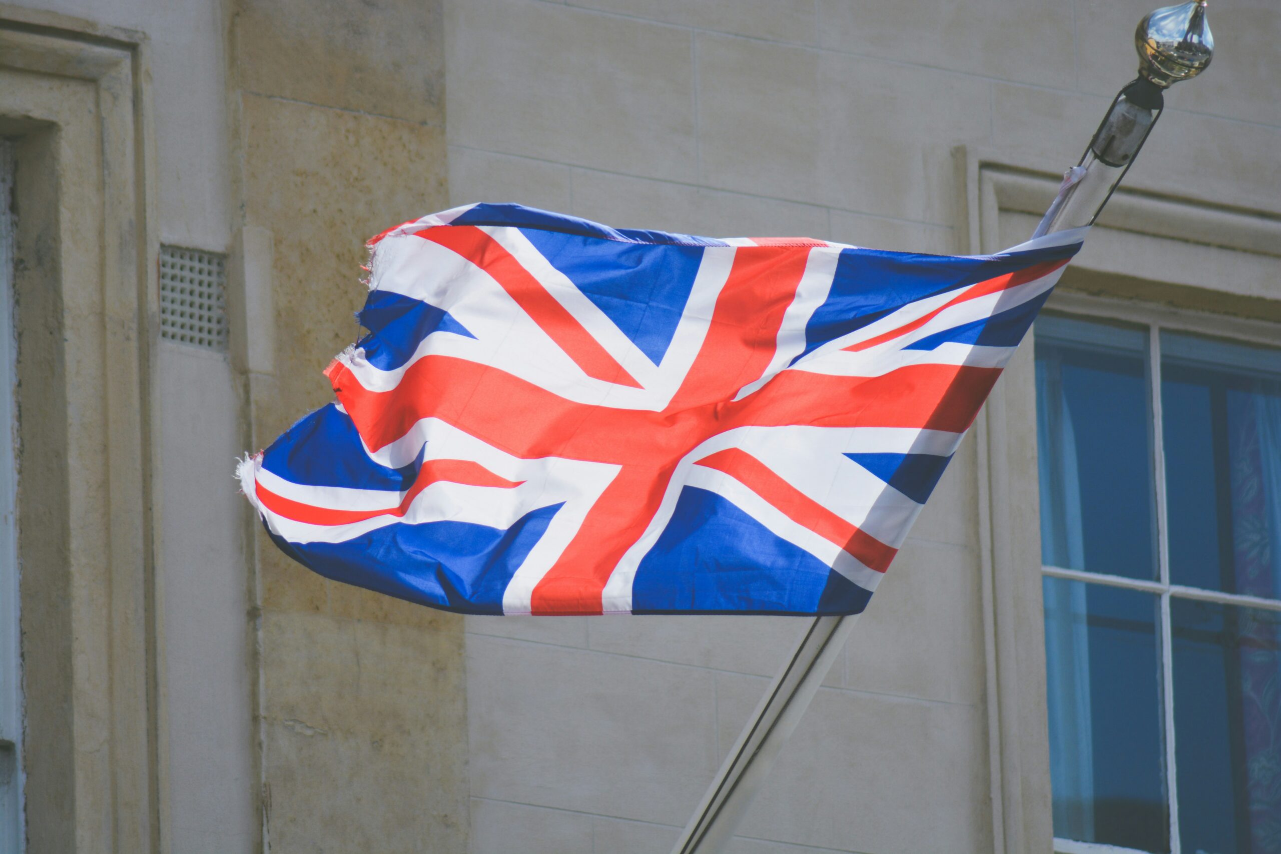 UK retains second spot in Europe for FDI