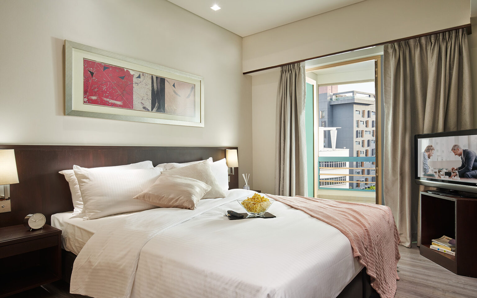 sr singapore somerset bencoolen 2brp bedroom with balcony hr
