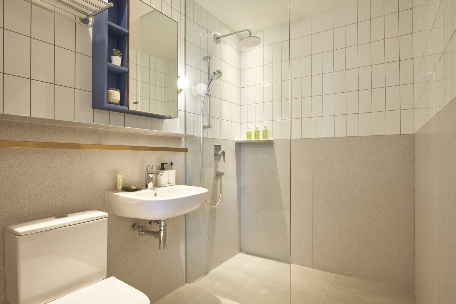 citadines raffles place singapore 1pre bathroom gallery