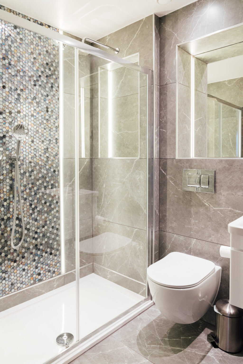 kensington 301 bathroom 5 scaled