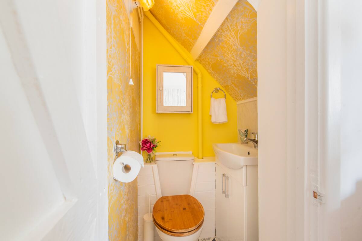 0b61561b 6b5e 45c9 b329 95b3c6ff5604