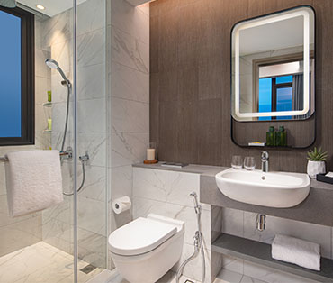 bathroom half length window 370x314