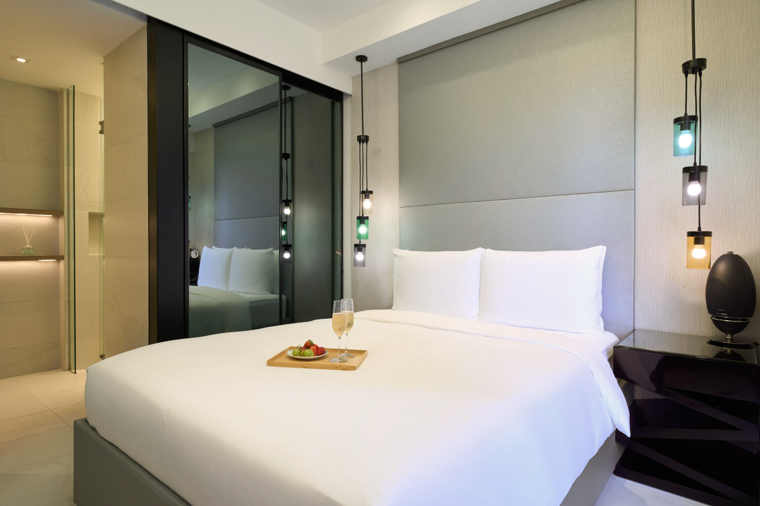 sr sg oakwood studios singapore one bedroom deluxe bedroom lr