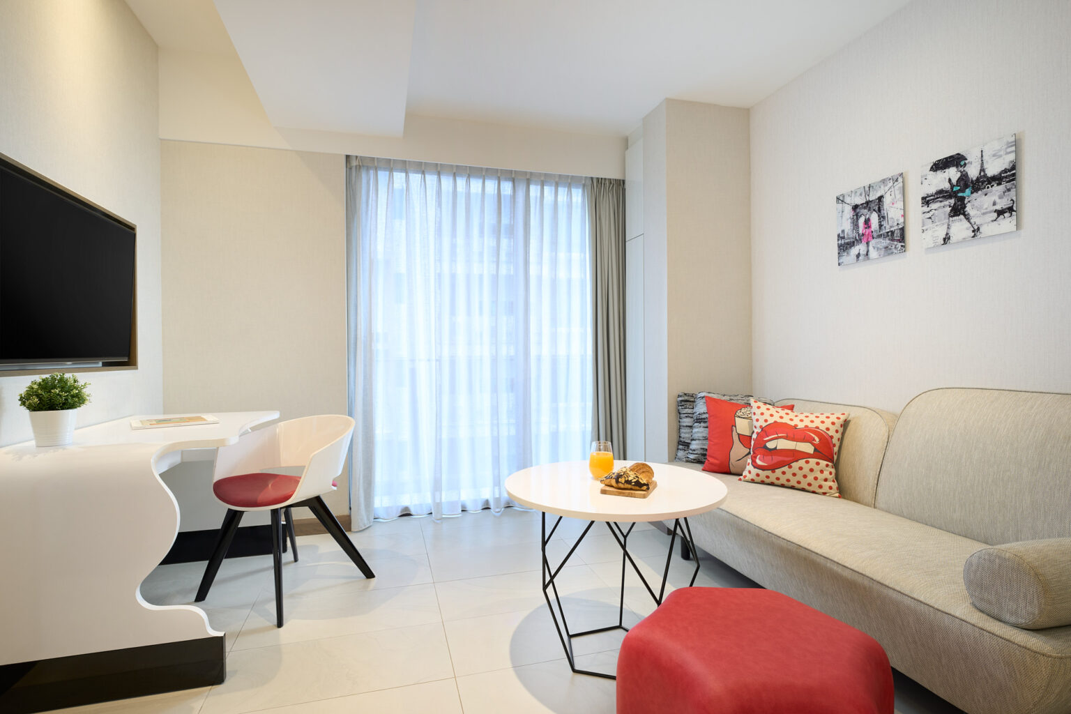 sr sg oakwood studios singapore one bedroom deluxe living room 1 lr