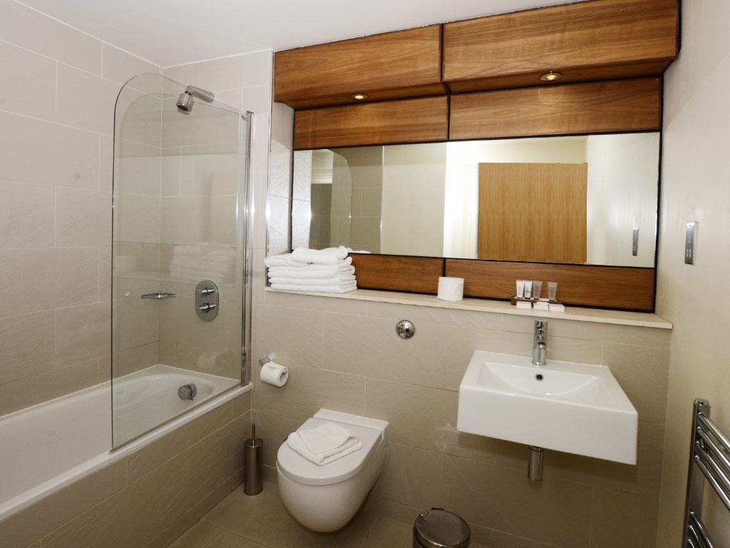 1hgc large1bed 4fixed 1