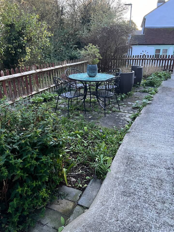 42179d93 fdbc 477c aed0 bbdc5c12702e