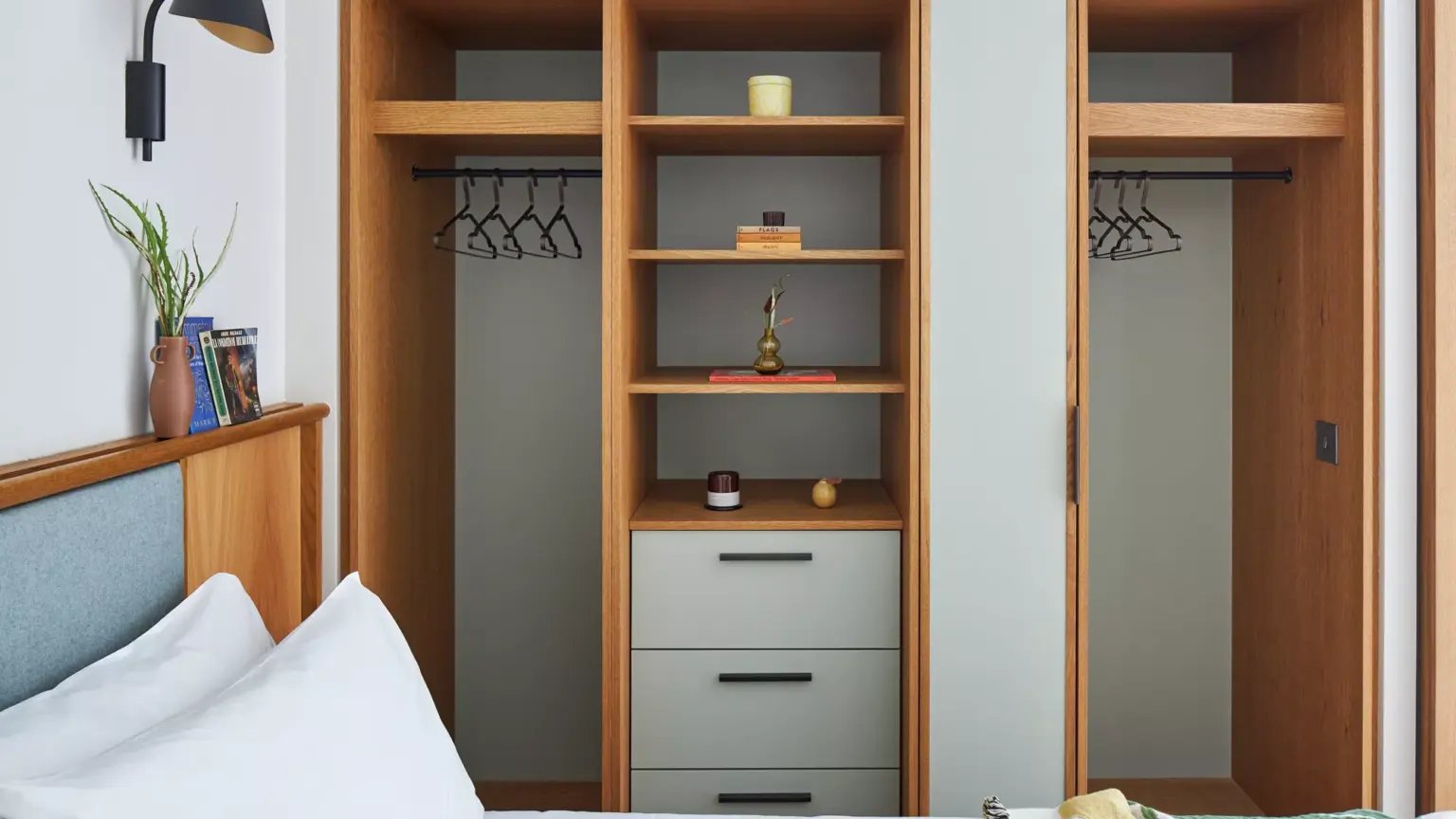lk tl lkstud bedroom webres jpeg 0221 (3).jpg