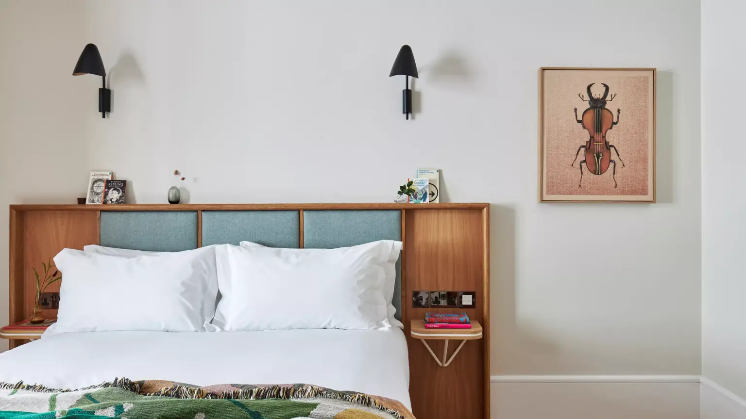 turing locke two bedroom suite.jpg