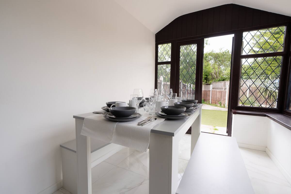 5305f200 da5e 4a57 8911 472b5631ef1b