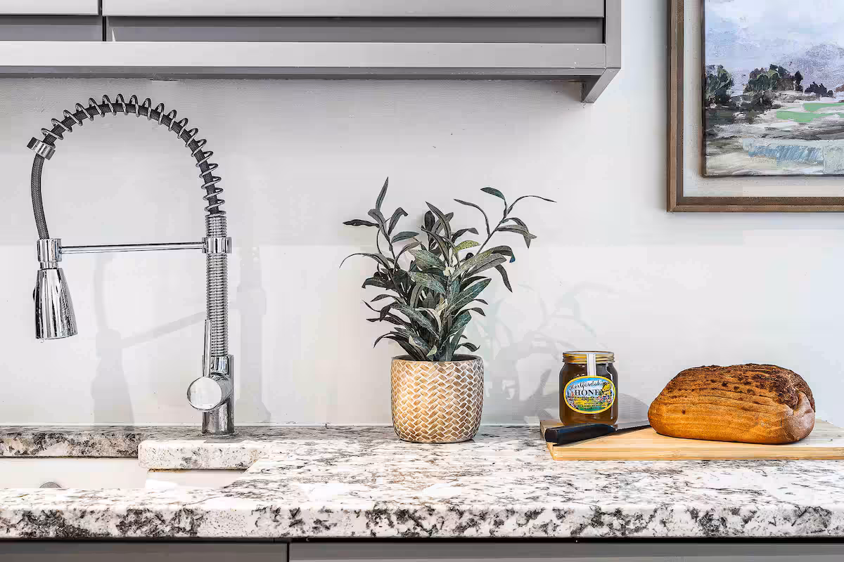 588182d0 6351 4be6 8e7b 79d267cb10dd.jpg