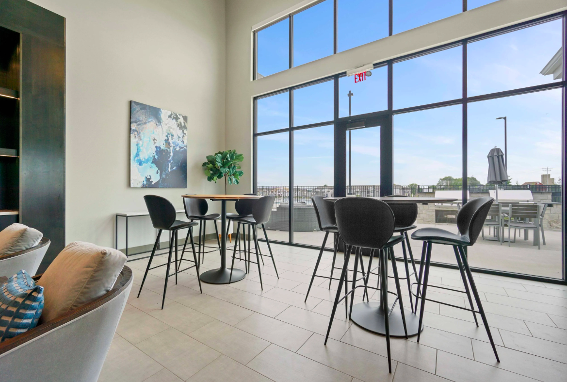 seasons mount pleasant wi furnished luxury apartments 1