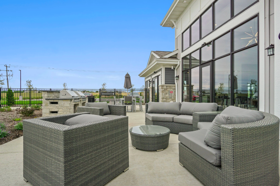 seasons mount pleasant wi furnished luxury apartments 3 2