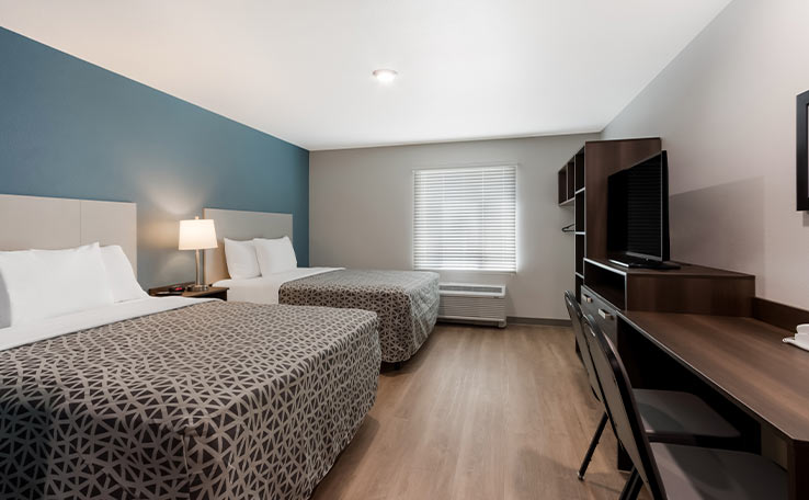 woodspring suites chandlerapt extended stay hotel two bed suite 2 738x456