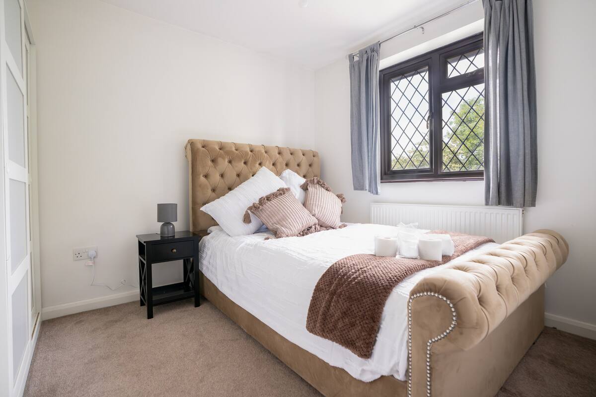 b2424e0a 484b 46aa 867c d067b9831dd2