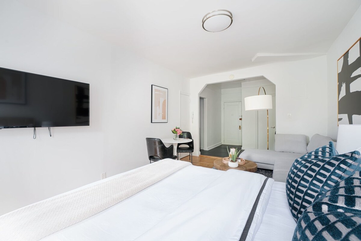 original 909349194222367057 1682715665