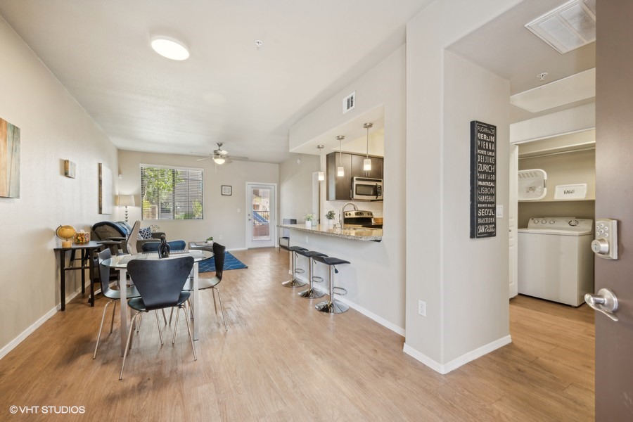 01 3250 s arizona avenue web