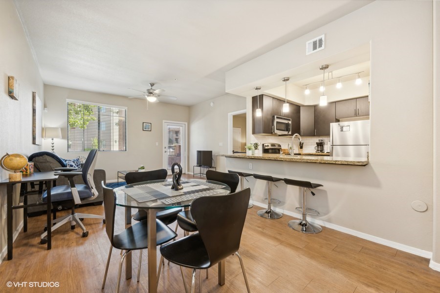 02 3250 s arizona avenue web