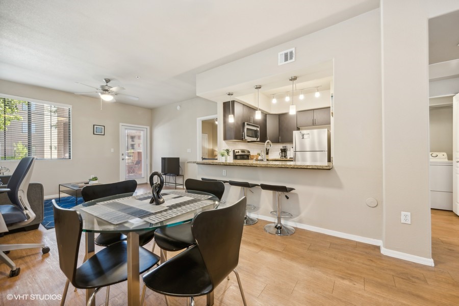 03 3250 s arizona avenue web