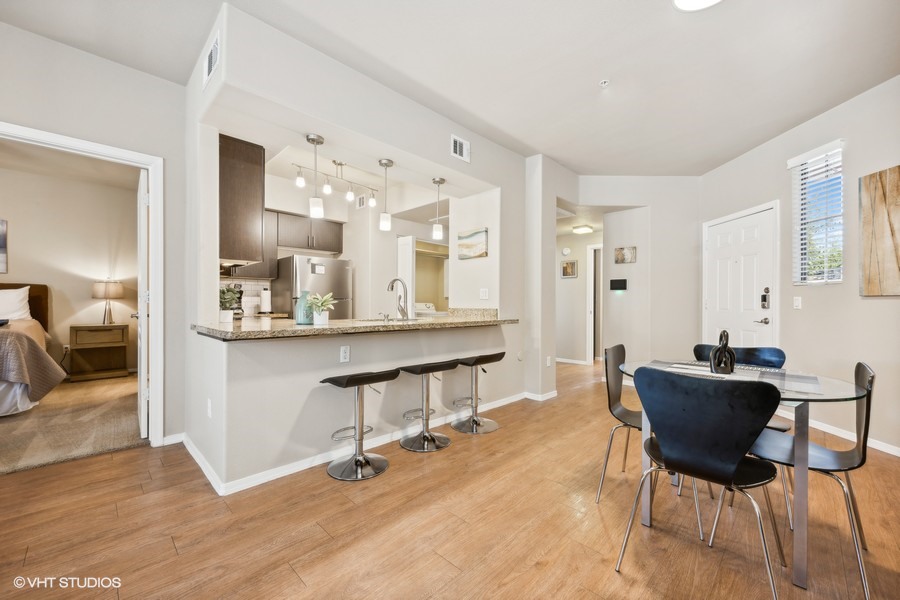 06 3250 s arizona avenue web