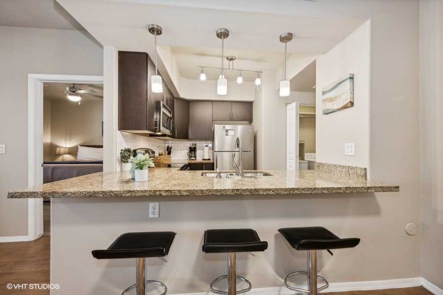 07 3250 s arizona avenue web