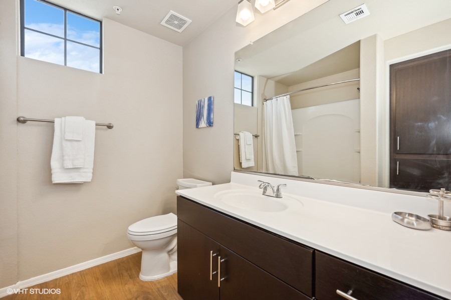 14 3250 s arizona avenue web