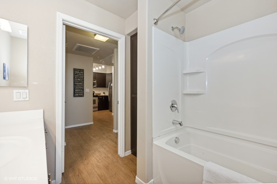 15 3250 s arizona avenue web