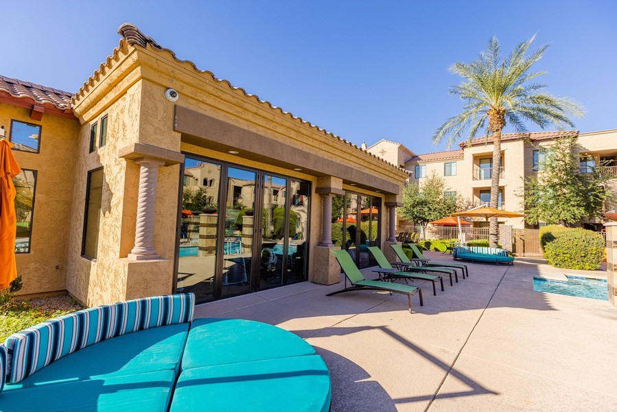 33 3250 s arizona avenue web