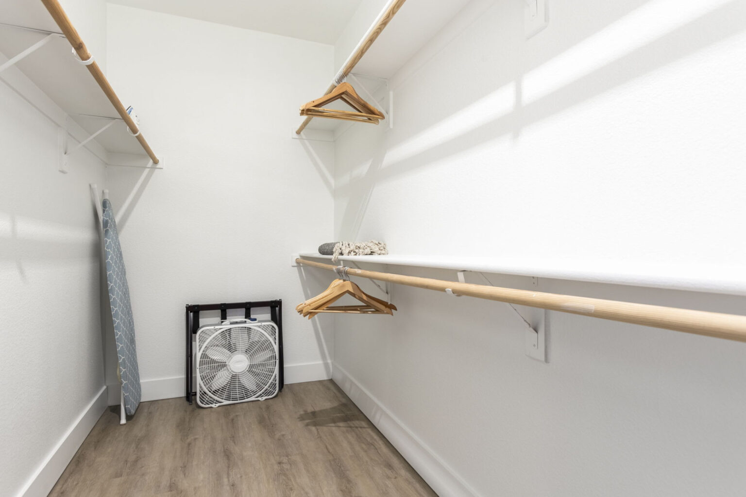 974b1610 439e 11ef aa33 ab5da0da66e1