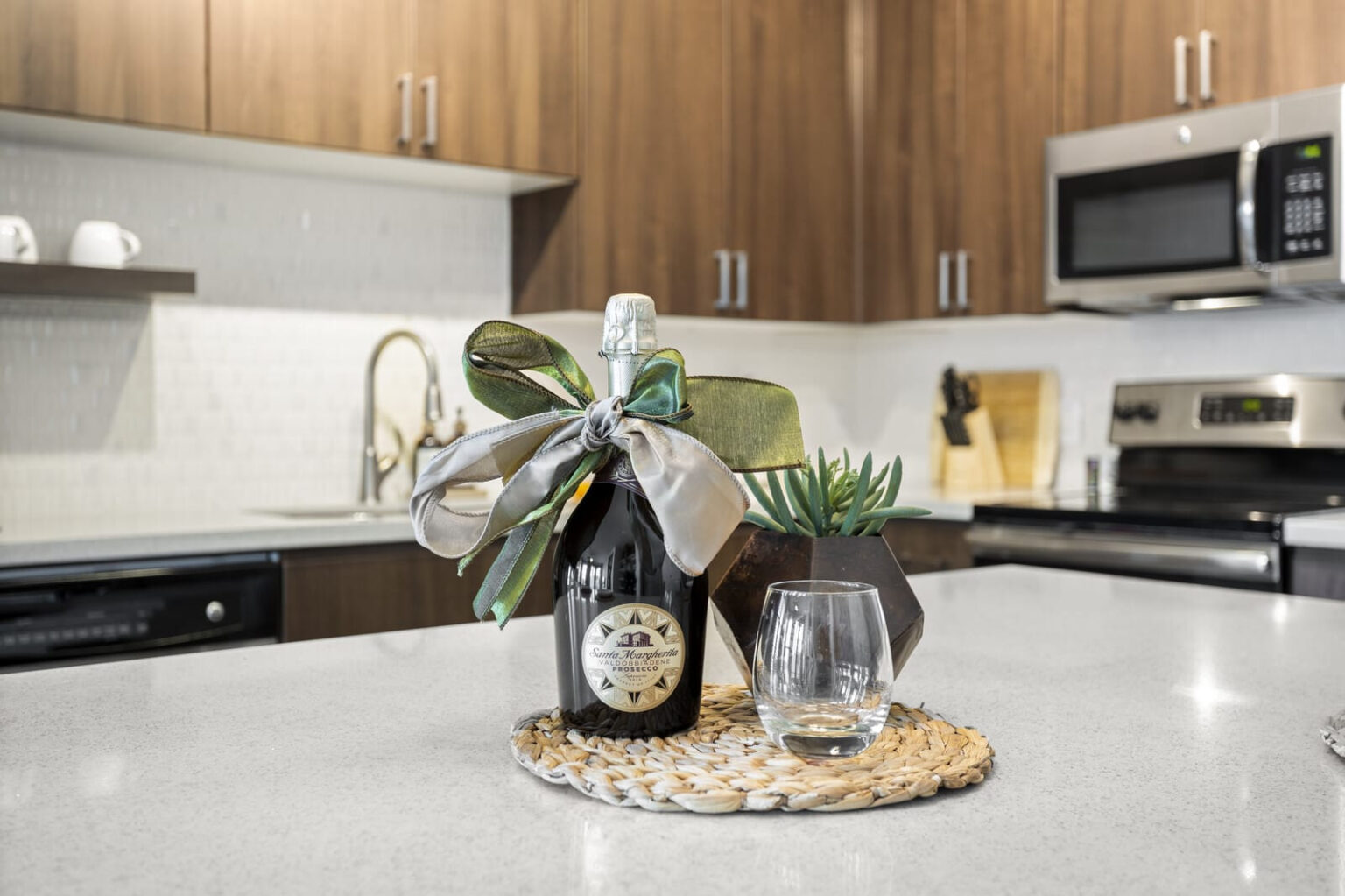 c94d8e00 439e 11ef 9f9b f92eba90cff8