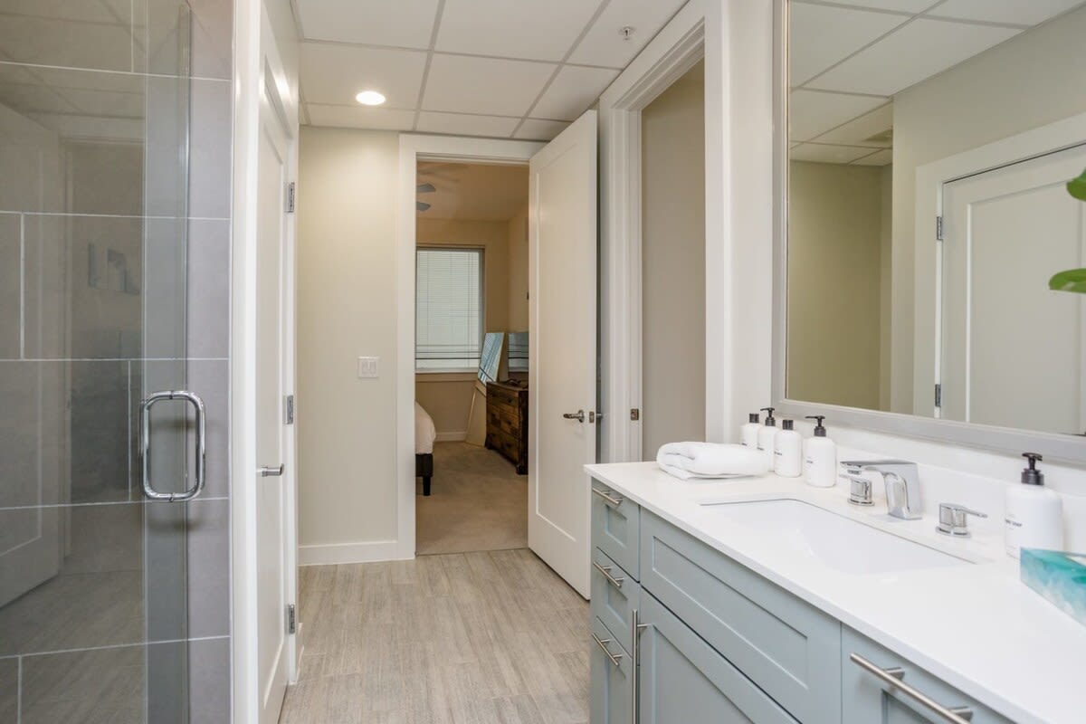 clmozhrnb5tlism65kmj