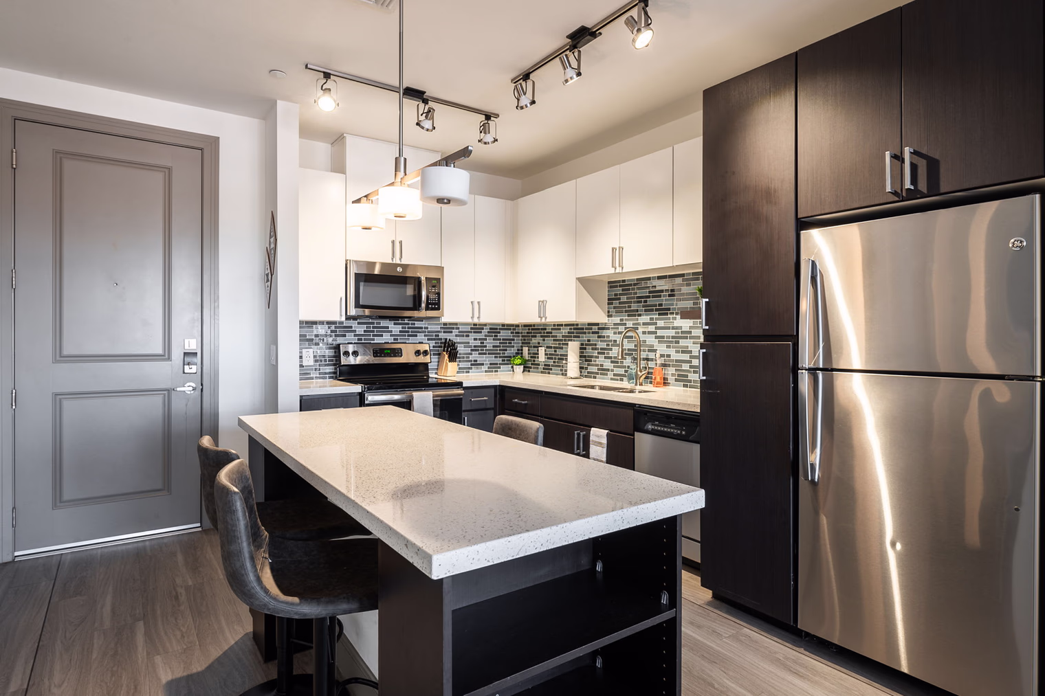 nphtxgb6kr3ch19u7xuv