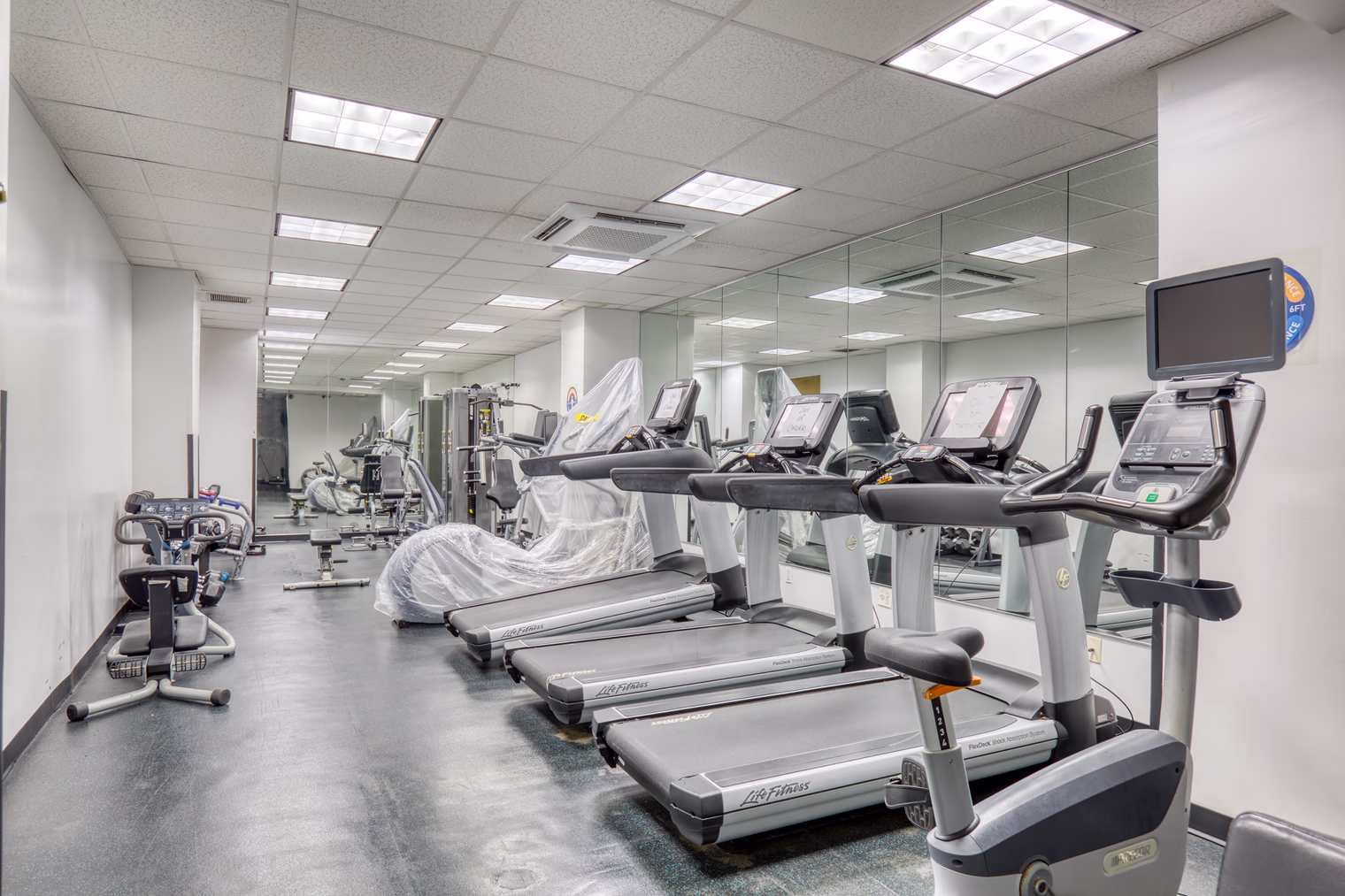 pa28726 o 75cb8d76 a8e9 ef85 3d62 f1ec6a4329cd.jpg