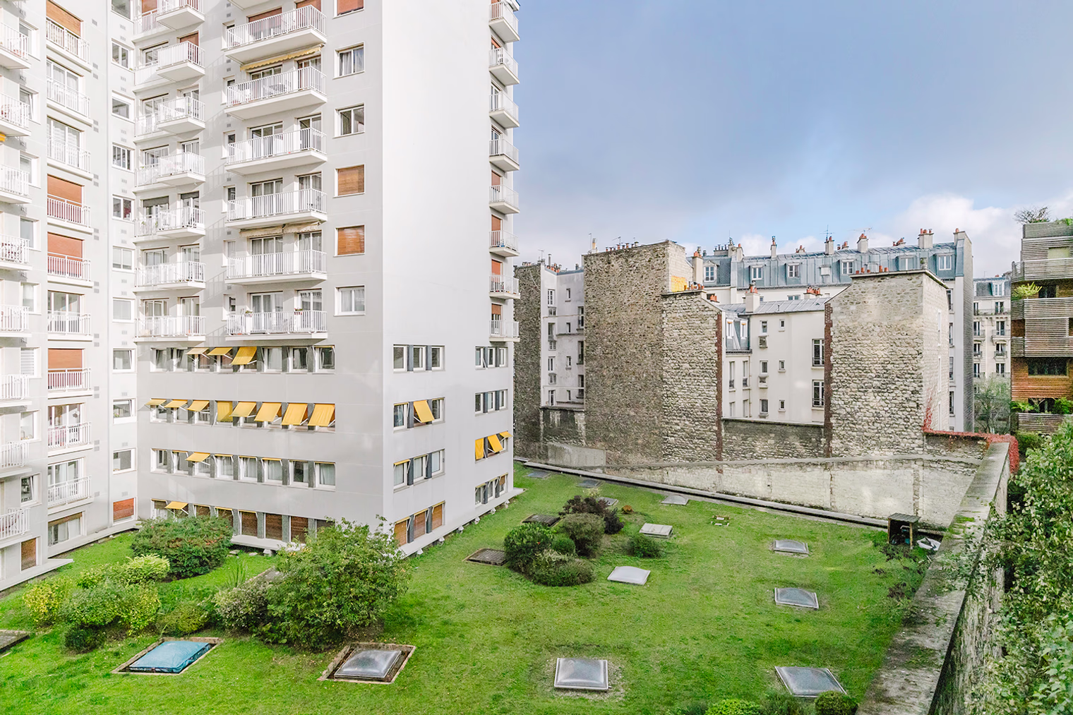 pg52197 o 8690571f b674 4ed4 b445 d9337468d478