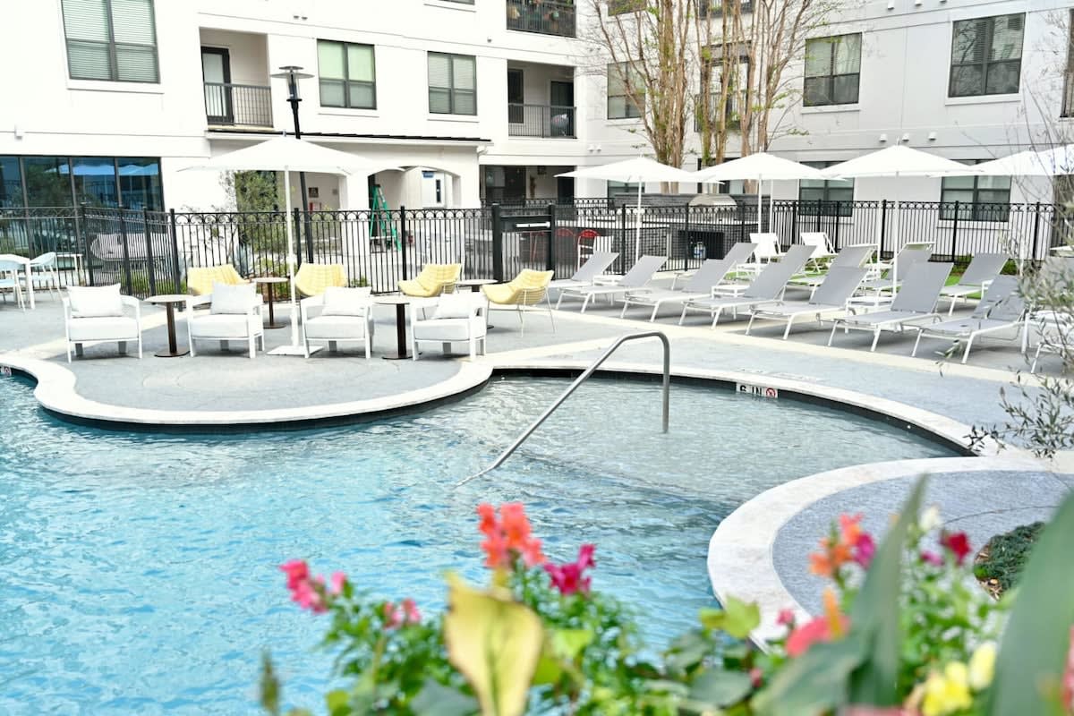 wvmhc8cr8mpqcmzi2qwv