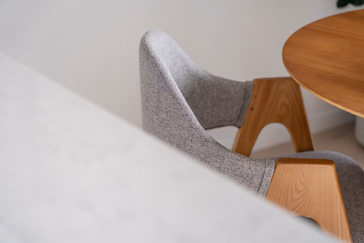 1691715077 urban rest north sydney one bedroom apartment web res 08.jpg