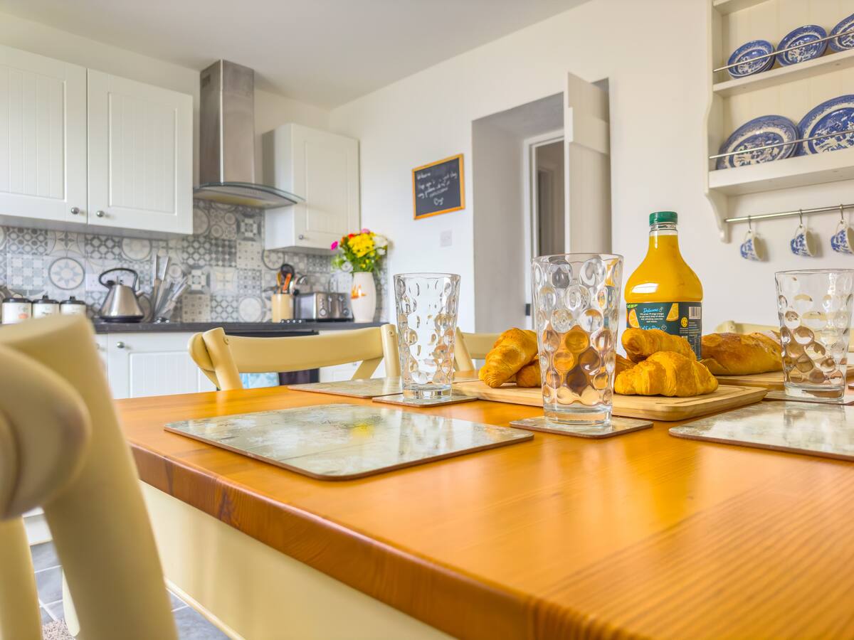 176ff995 07b2 415d 9e84 1f636ed0cd2a