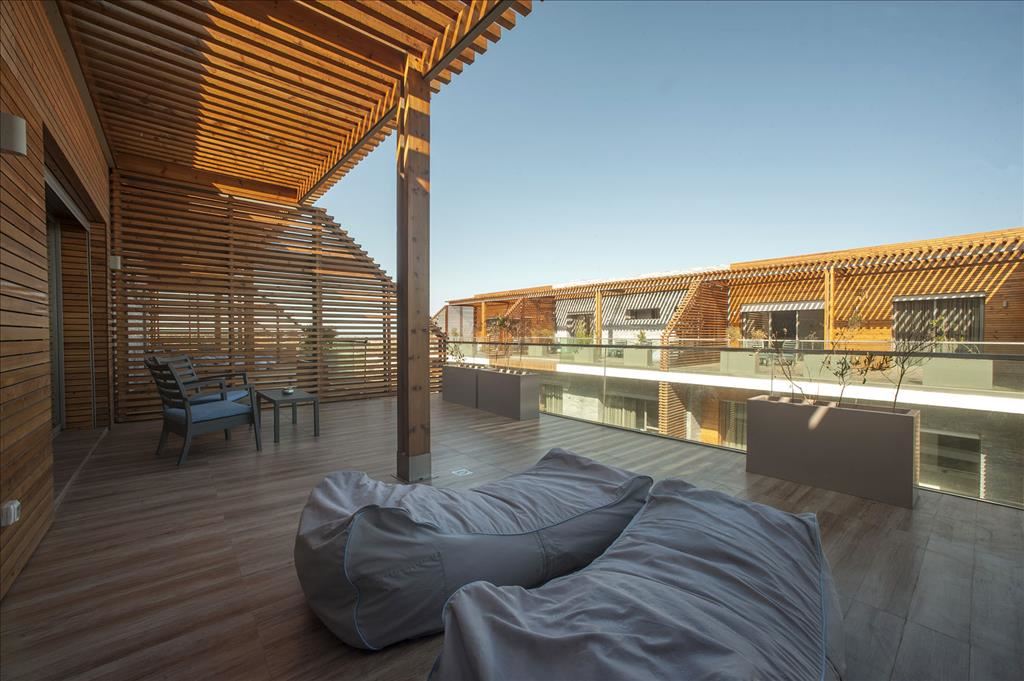 645318ff c0c9 4692 bf86 ee8eb9505bfa