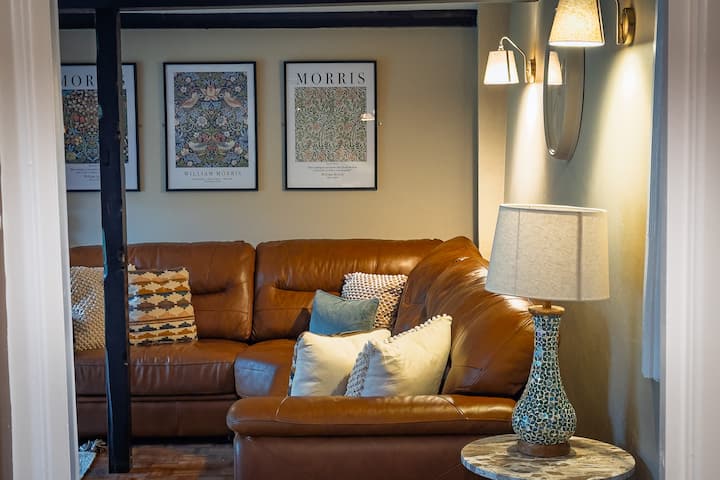 7a76e9ce 9858 44ba 998d aaafebc0754f