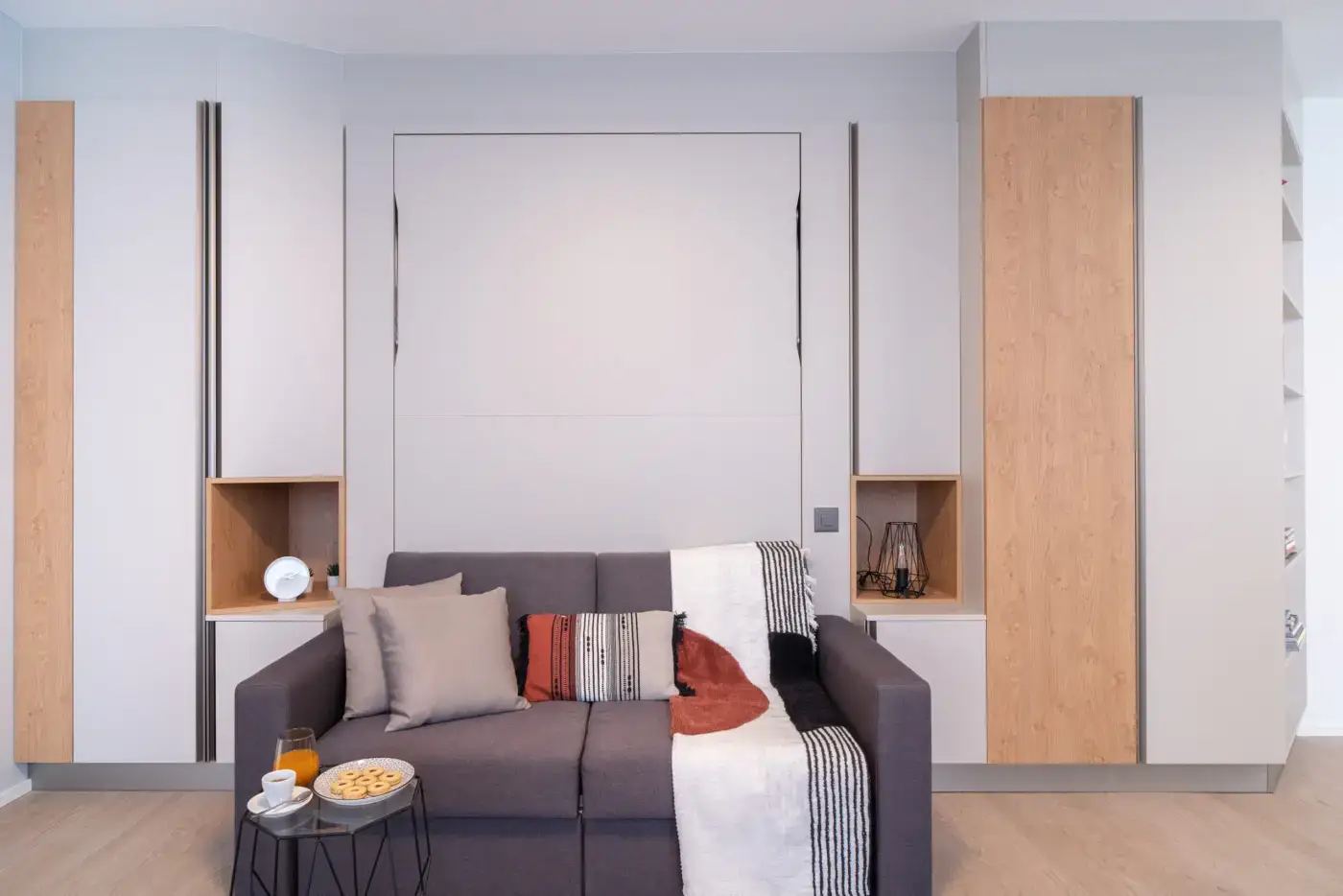 living armadi scaled 1