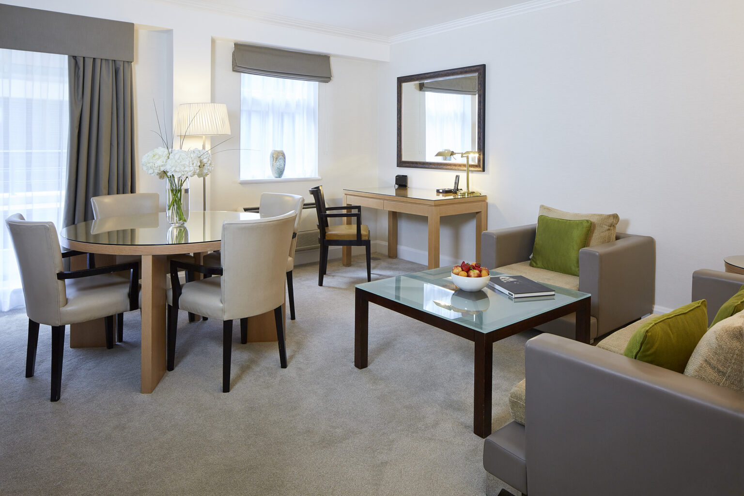 mm 3.20 luxury 2 bedroom living room 1