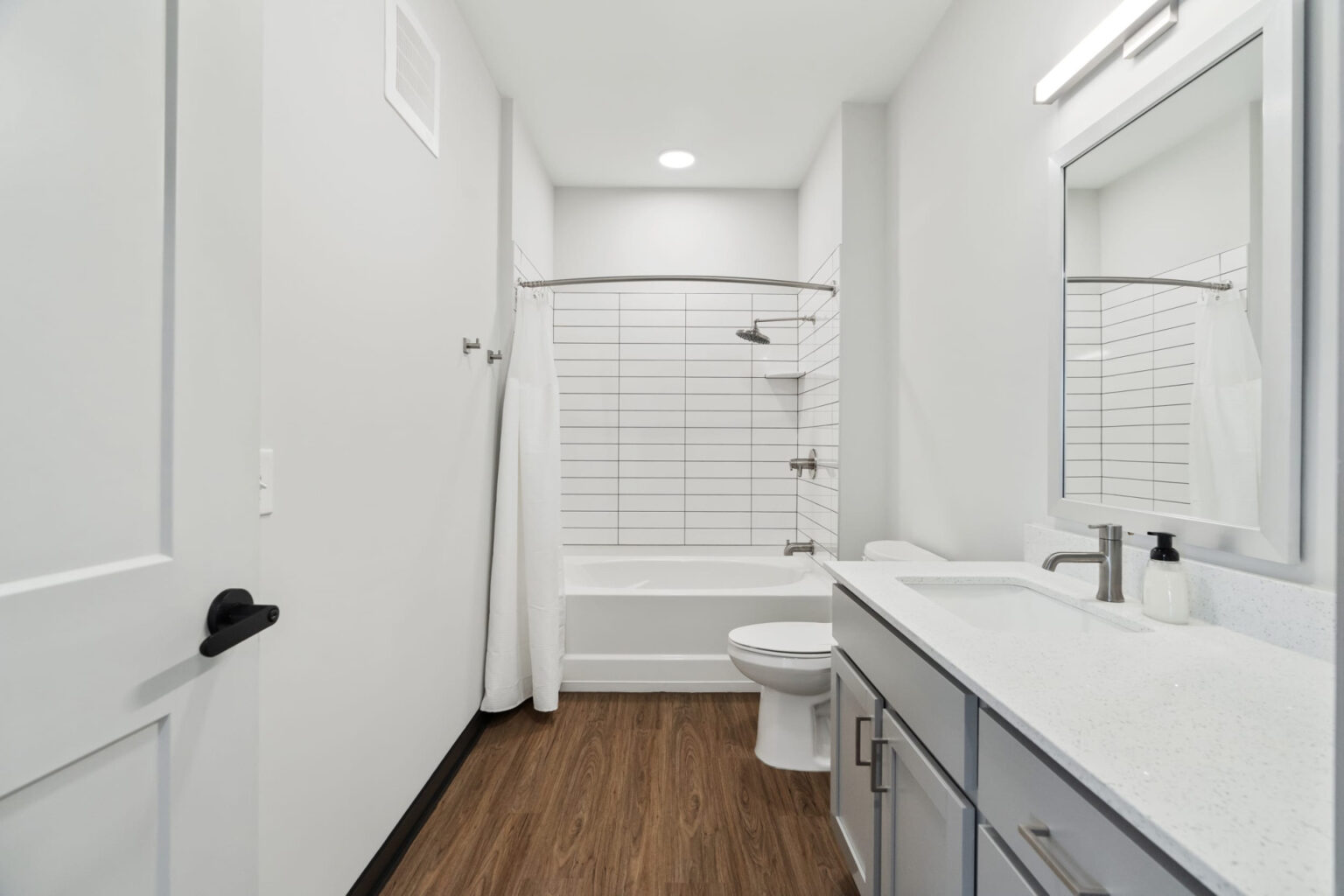 c48f2ec0 4f28 11ef aeb9 5358f5c96e7a