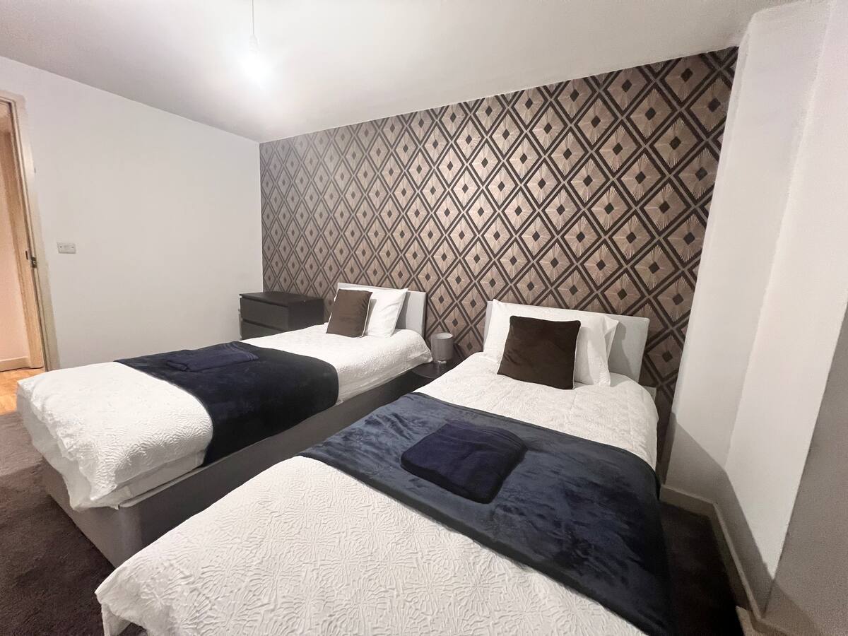 eb01464f e152 41b4 a029 39bfd83d3e10