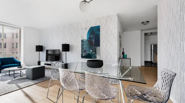 image 5e416b21d7b333 97781604.jpg