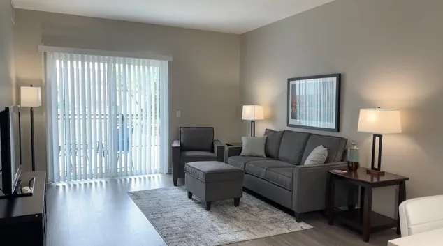 image 657b450ad13c80 75722102.jpg