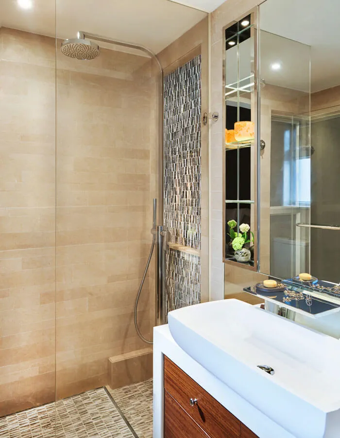 one bedroom rooftop bathroom