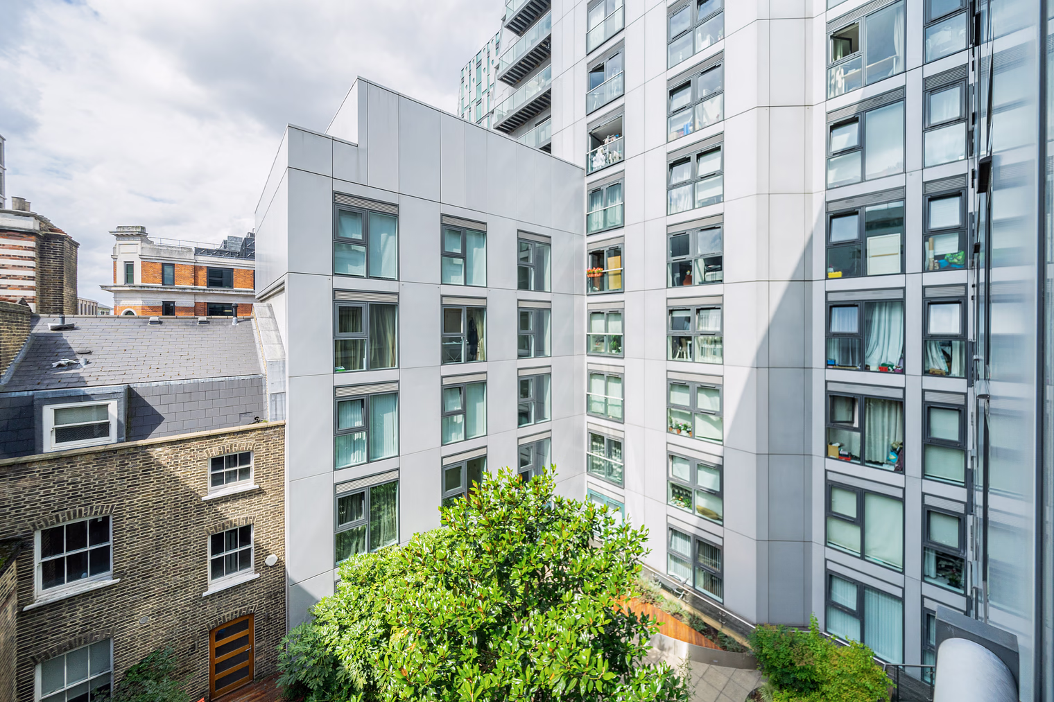 pg17107 o 3fcac663 e0c2 5f6c 3eba 7d7d9bbc6a72.jpg