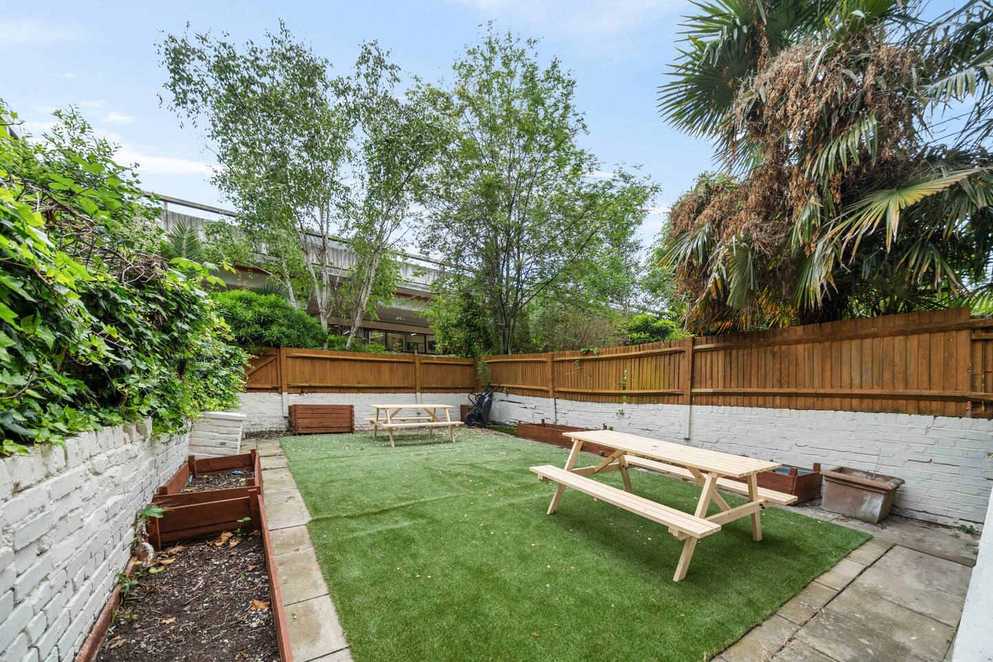 0e8f8a46 1014 446b af5e e106614362c2